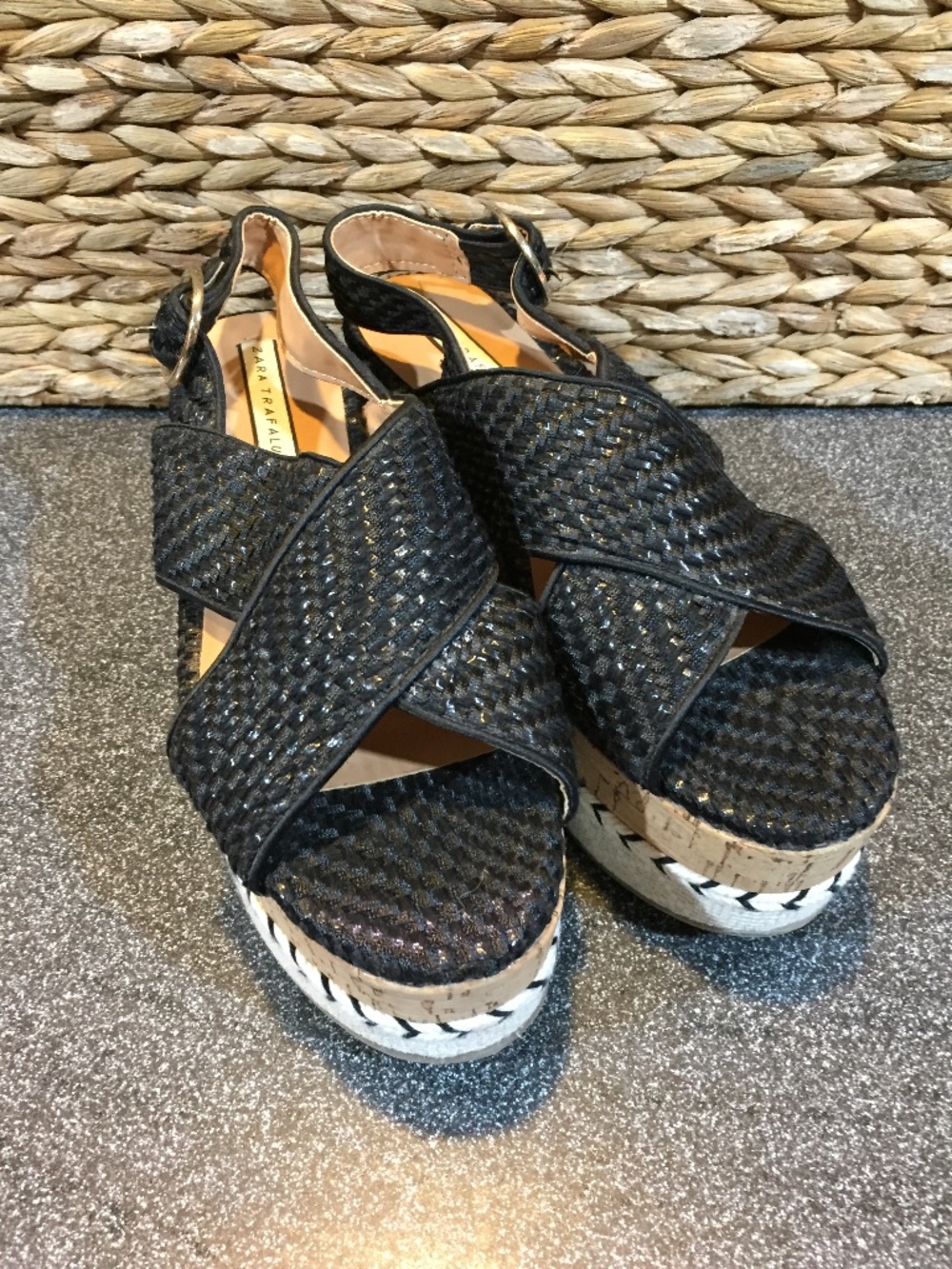 Zara Trafaluc Black Woven Platform Sandals - Picture 1 of 15